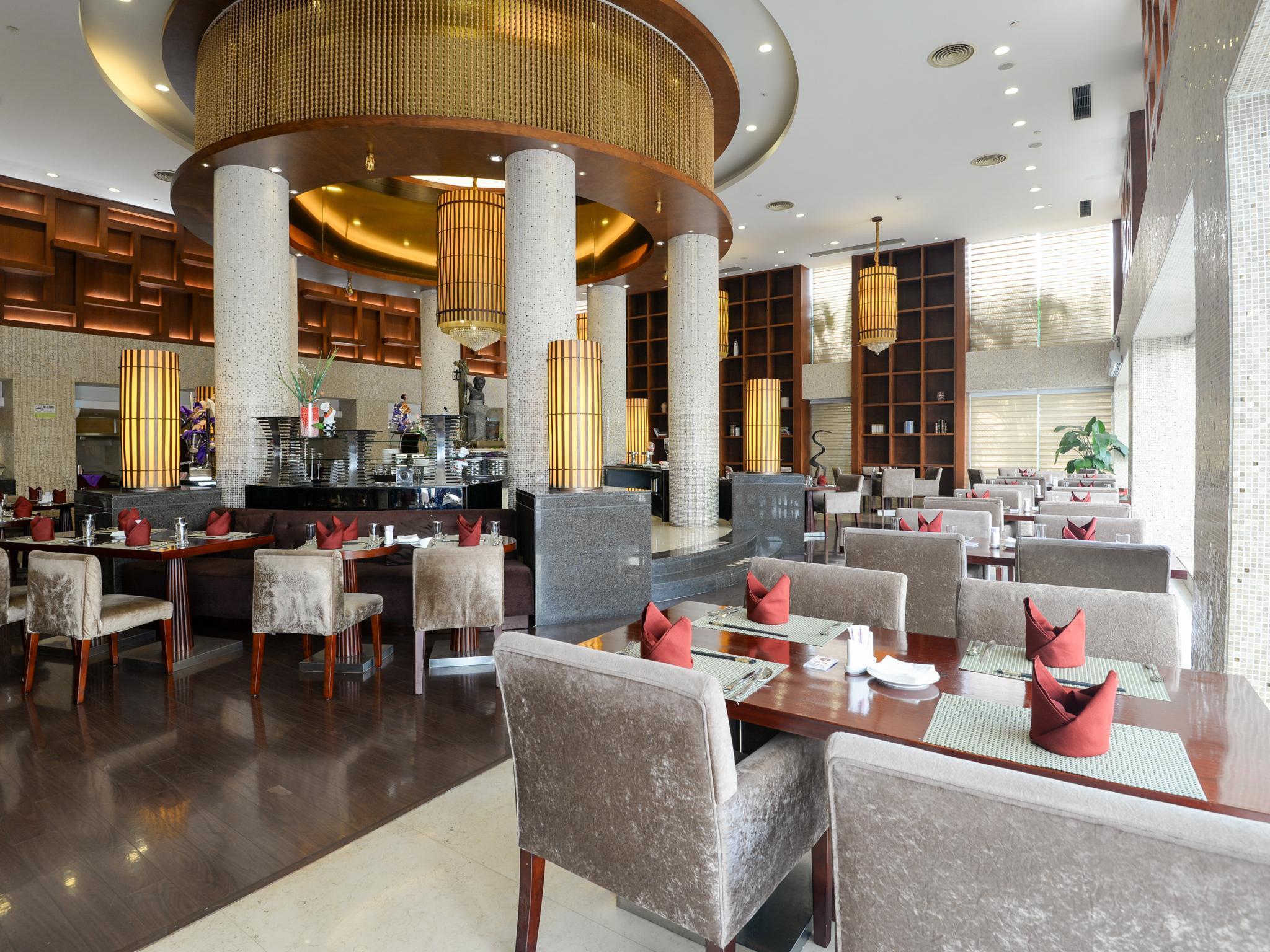 Ramada Shenzhen Baoan Exterior foto