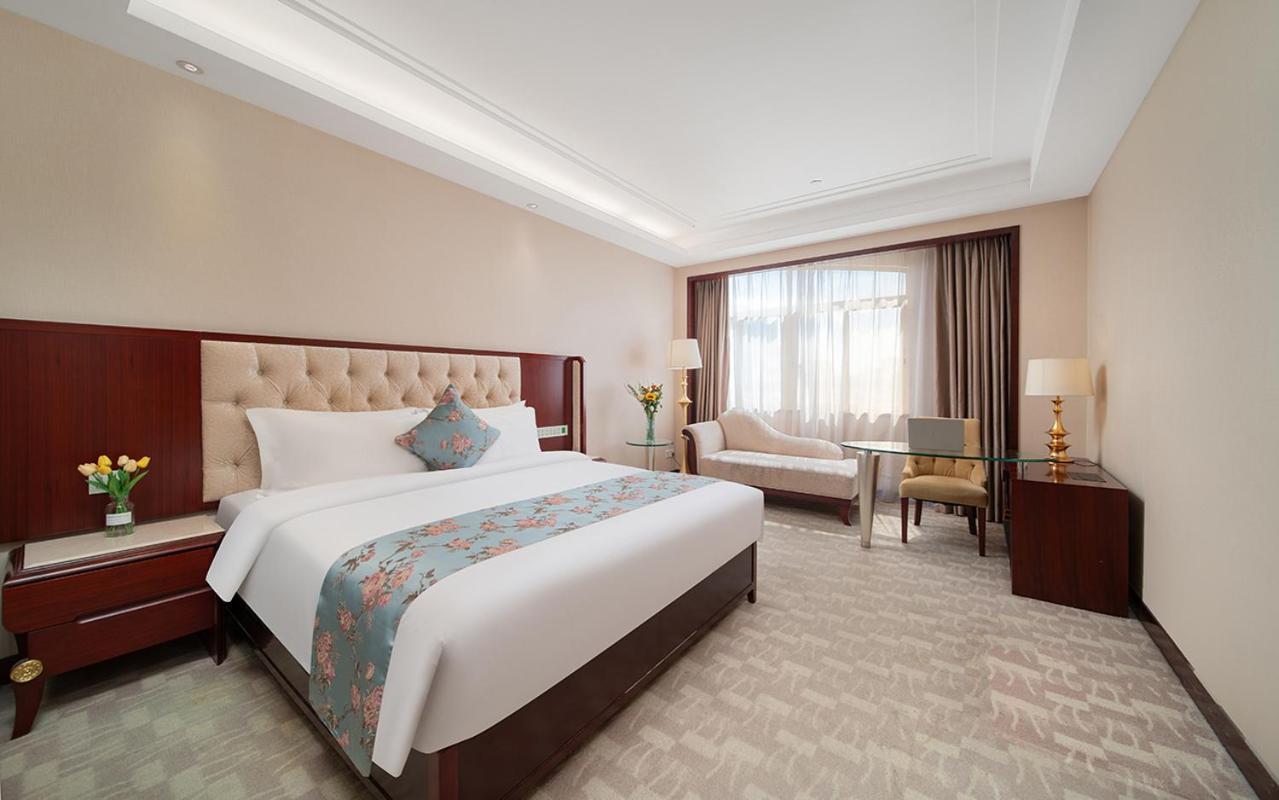 Ramada Shenzhen Baoan Exterior foto
