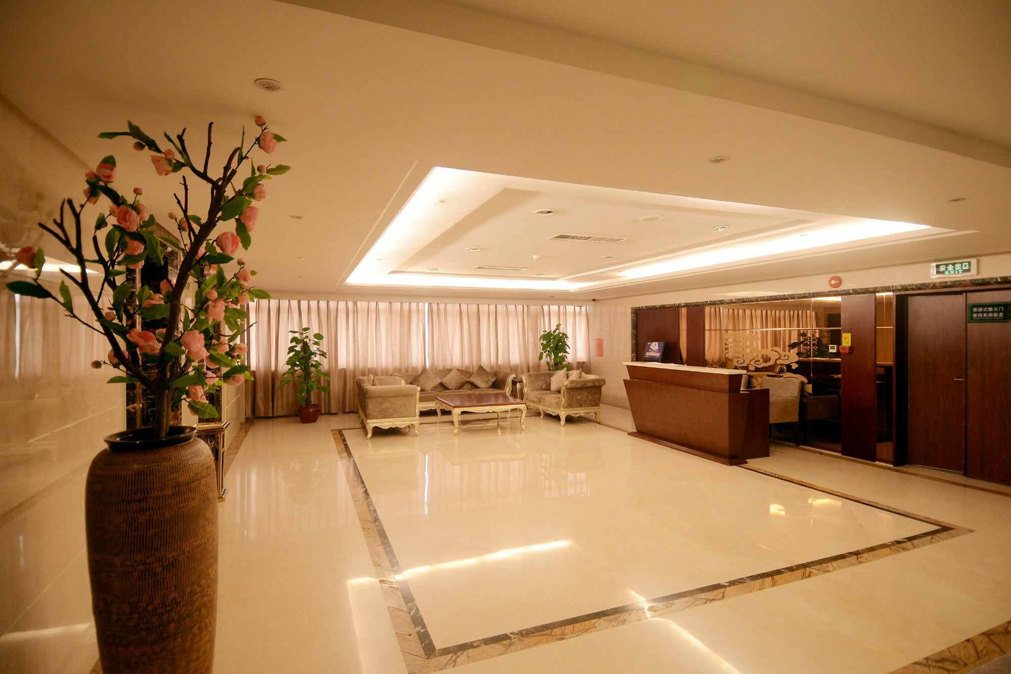 Ramada Shenzhen Baoan Exterior foto